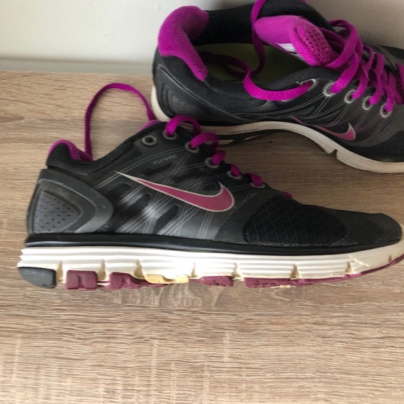 Women’s NIKE Lunar Glide 2 - Picture 4 of 6